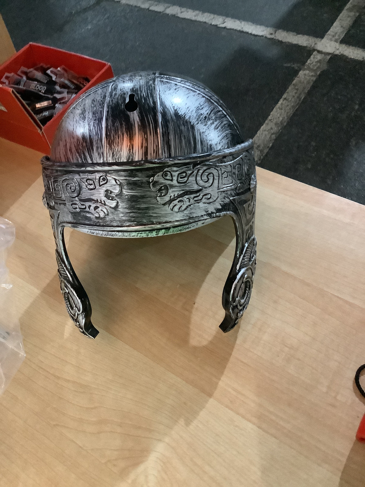 Gladiator Tiger Helmet (OS) - Silver