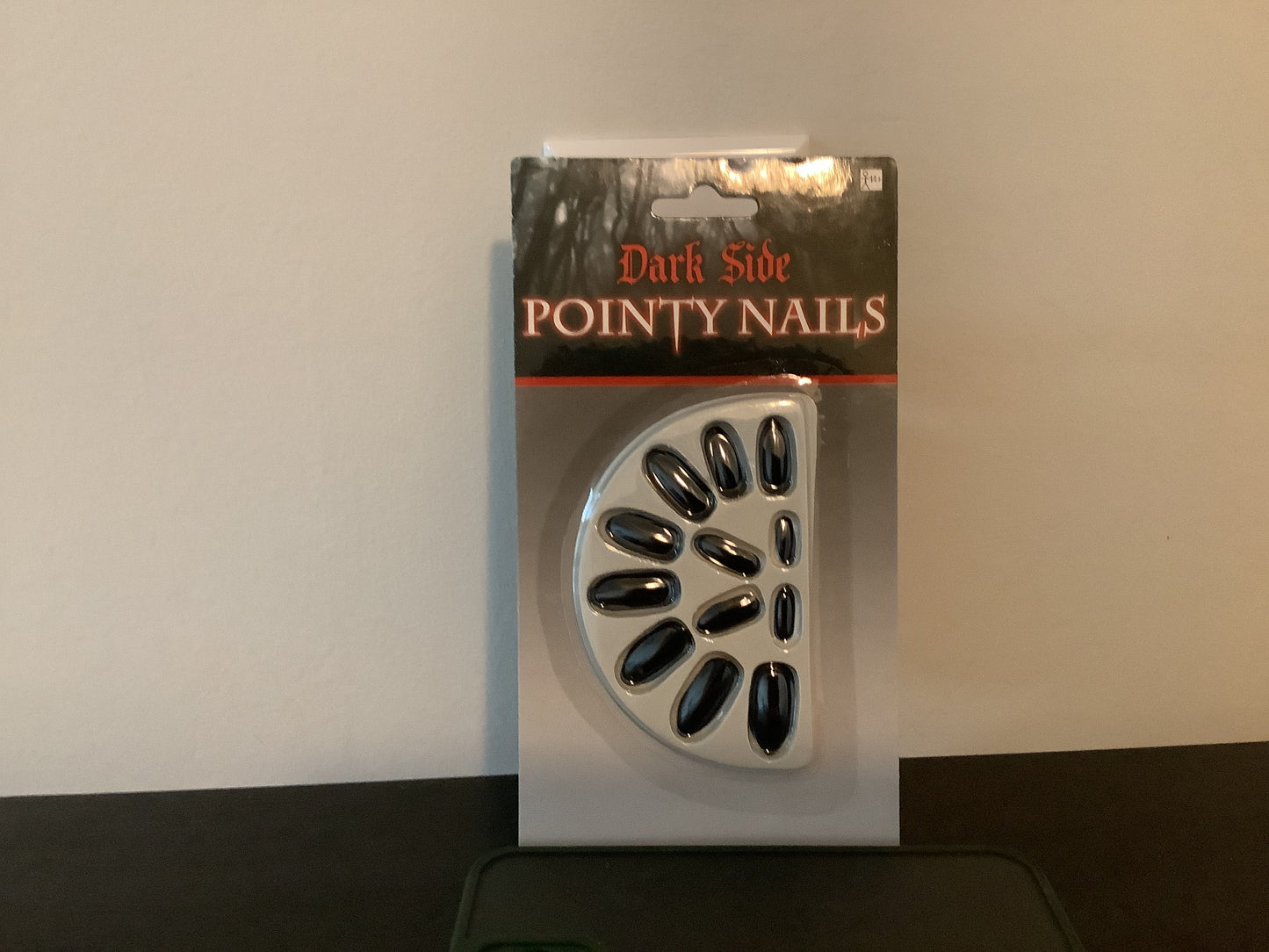 Pointy Nails - Black