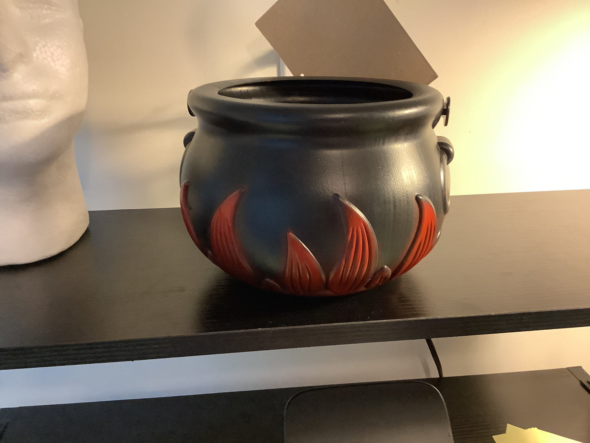 Flamed Witch Kettle (Cauldron)