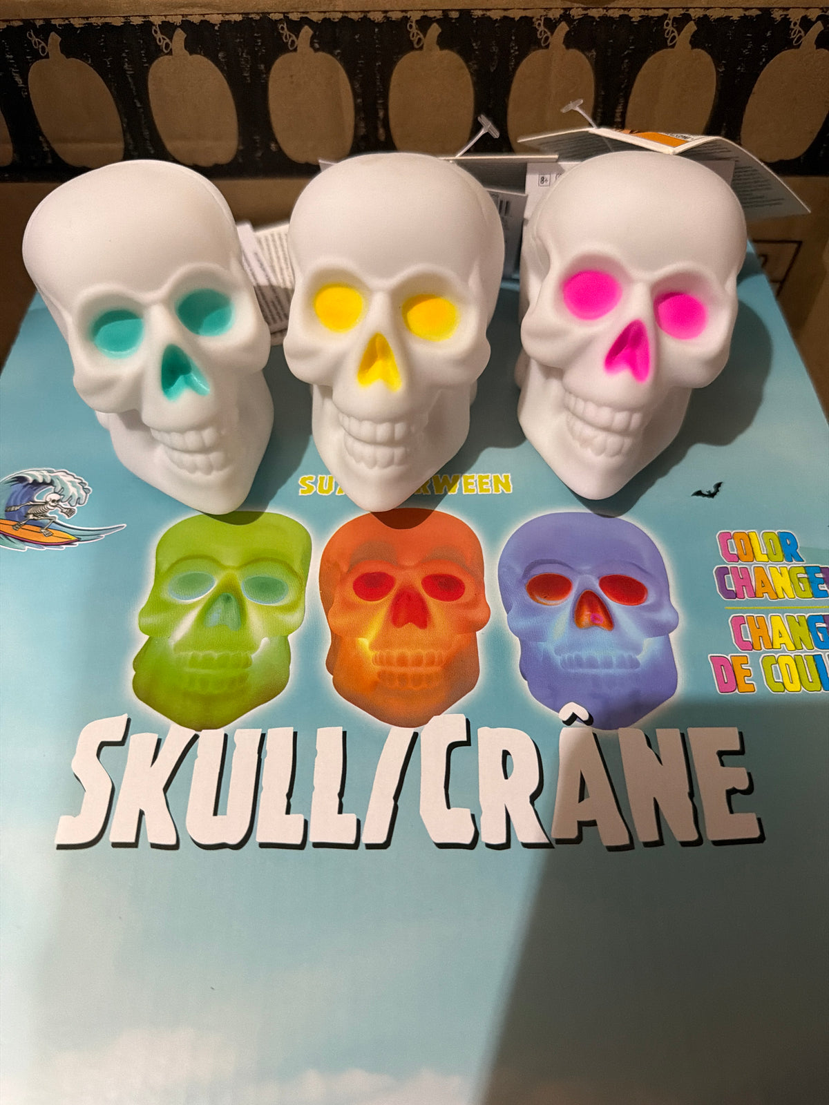 Summerween Color Changing Skull -