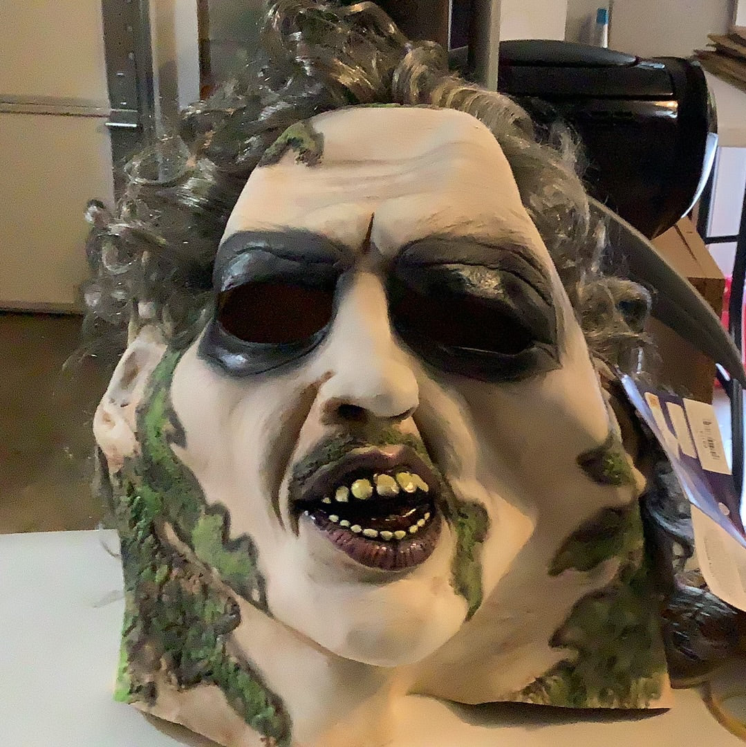 Beetlejuice Deluxe Mask