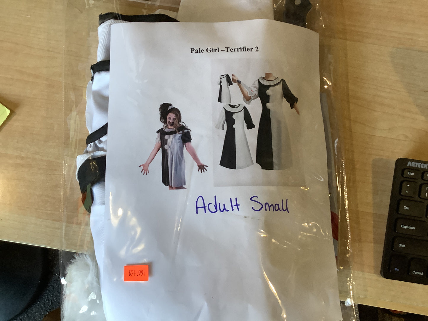 *Pale Girl-Terrifier 2 w/ knife - Adult Medium