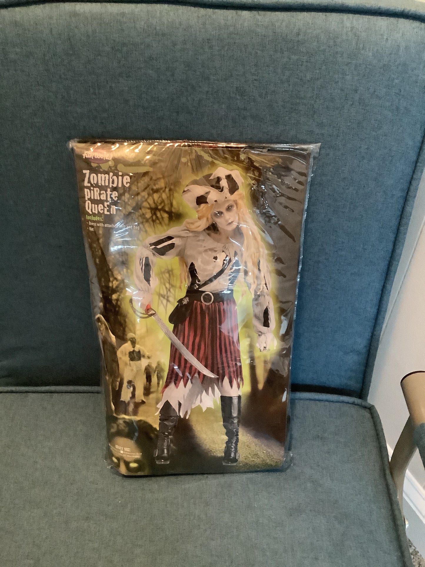 *Zombie Pirate Queen - Adult S/M
