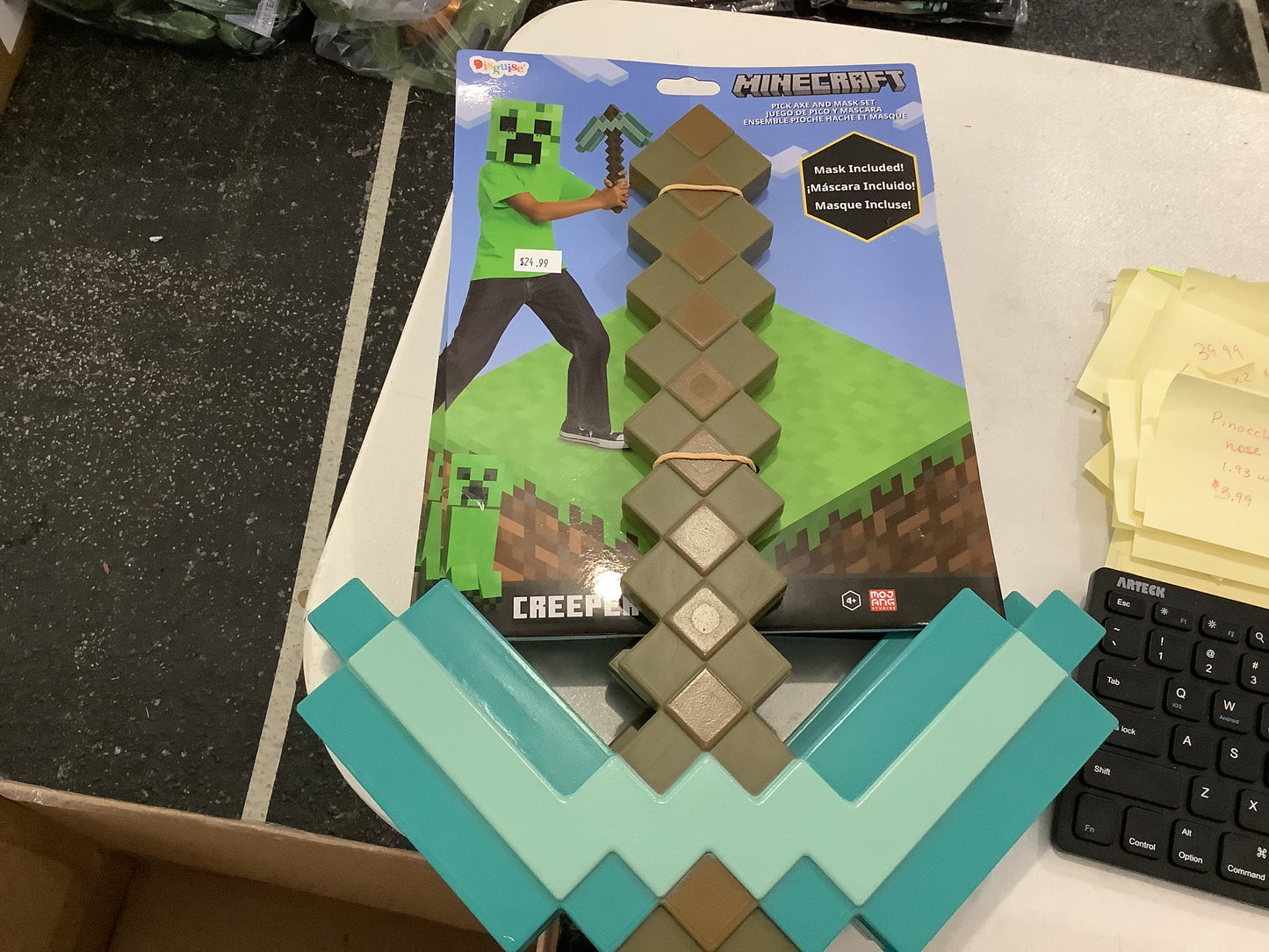Minecraft - Creeper Pick Axe & Mask Set -Child One Size