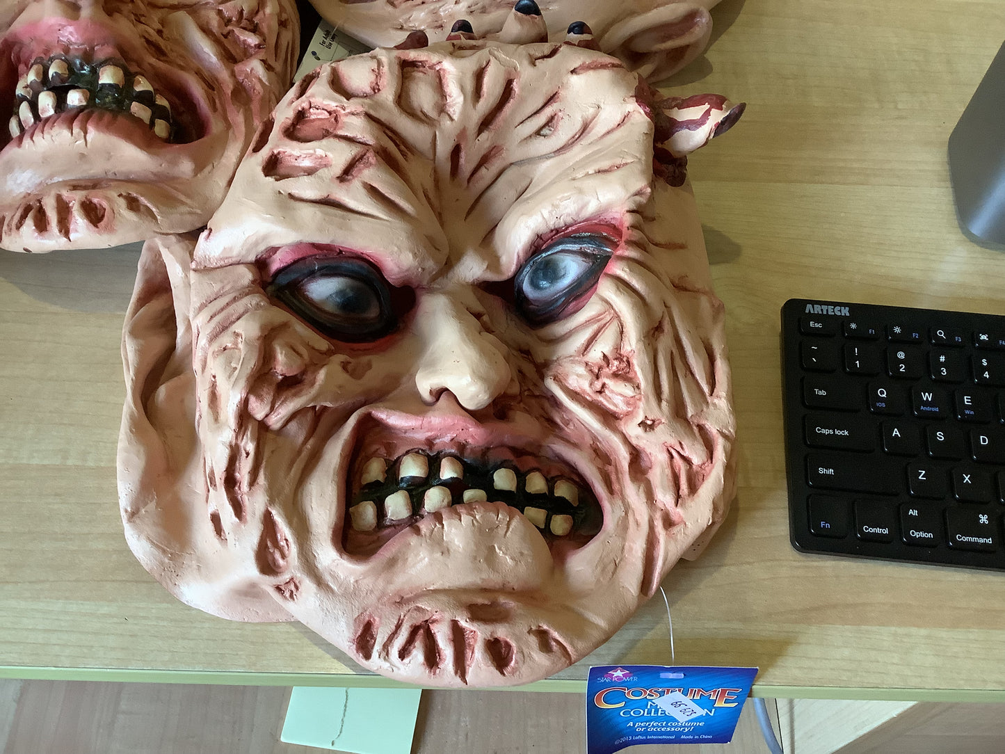 Bleeding Monster Mask