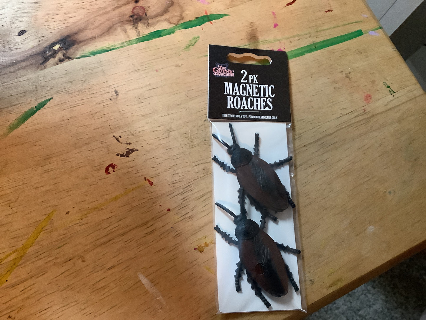 *Magnetic Roaches -2pk