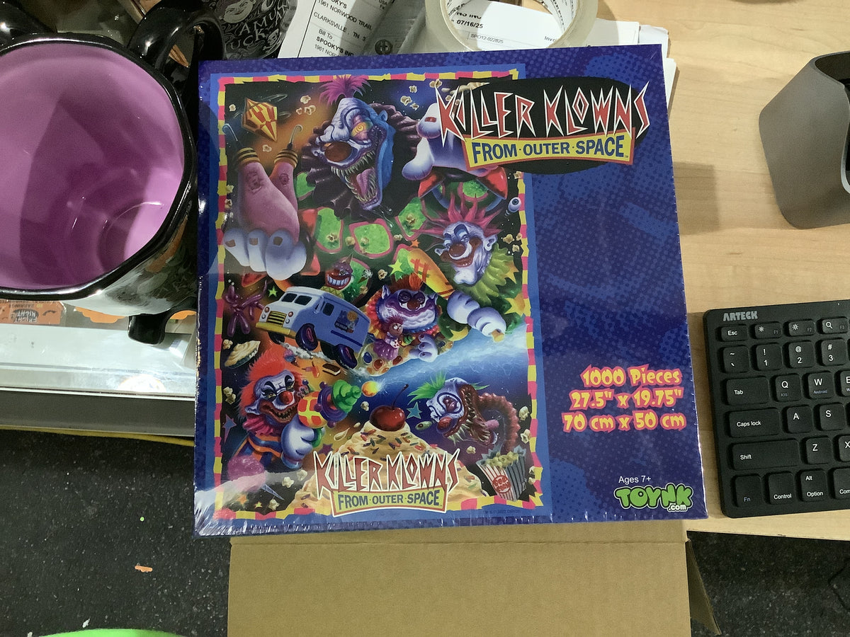 Killer Klowns From Outer Space- 1000 piece Puzzle