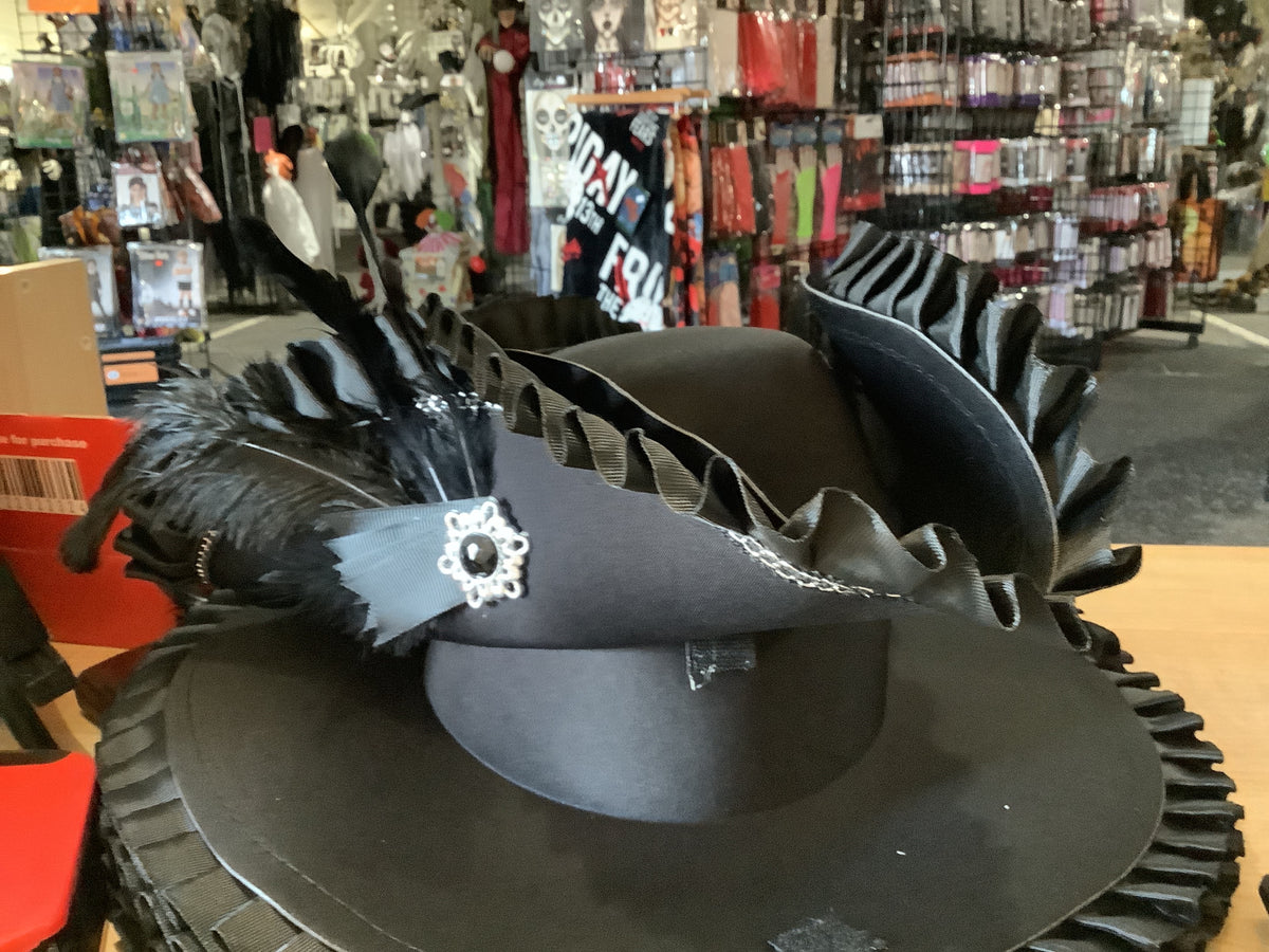 Black Tricorner with Pleated Trim