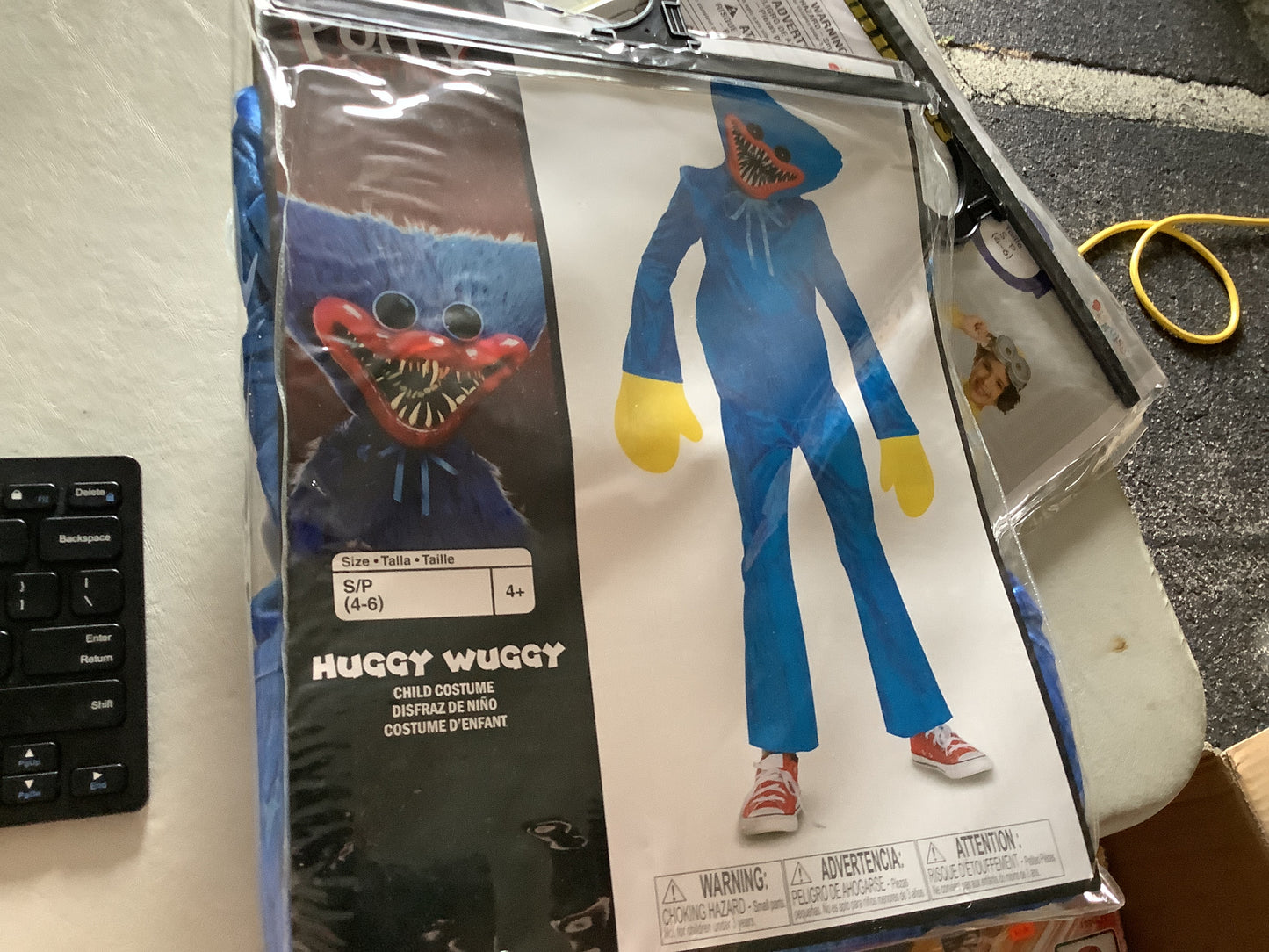 Huggy Wuggy - Child Medium (7-8)