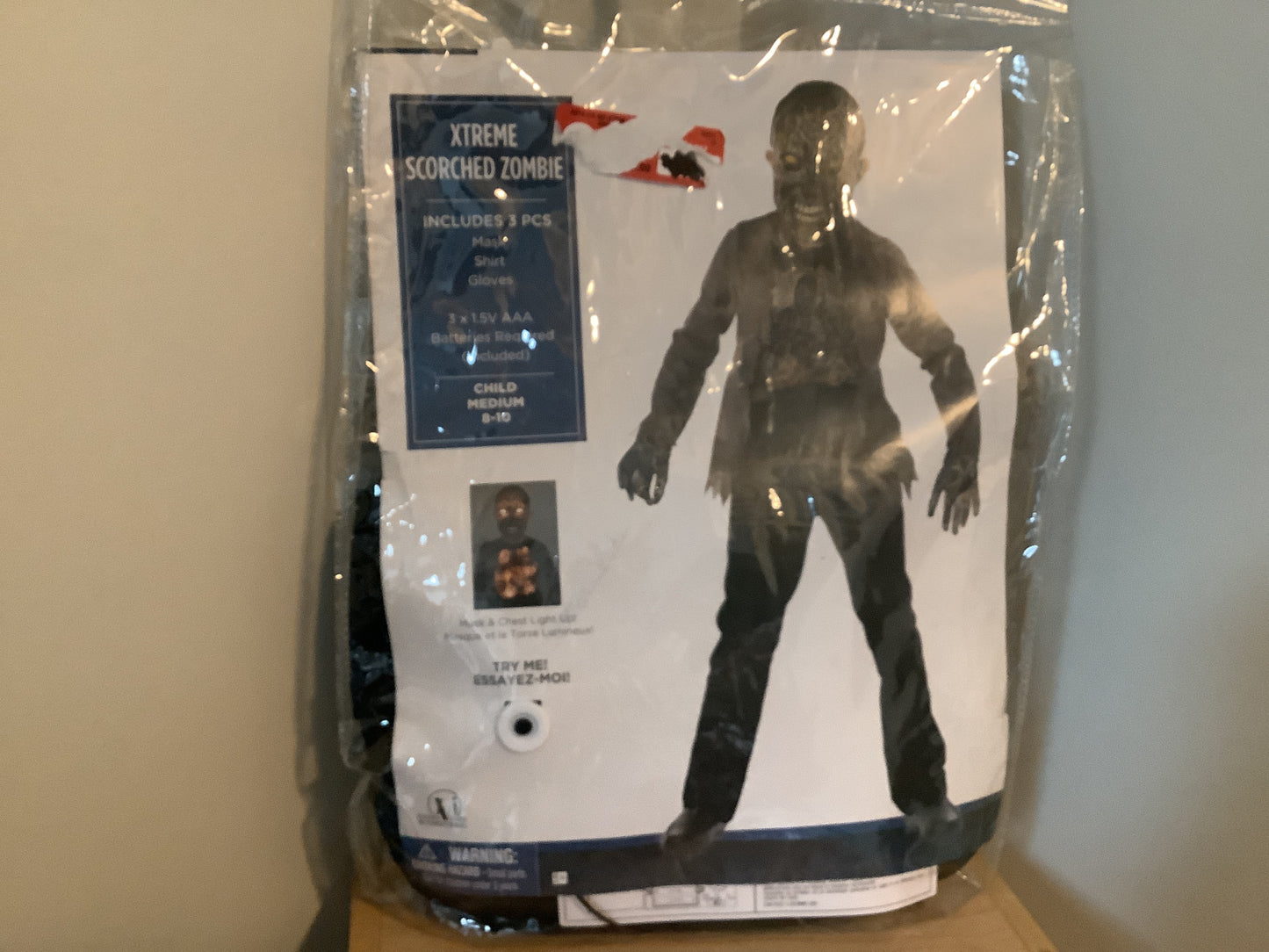 *Xtreme Scortched Zombie - Child M