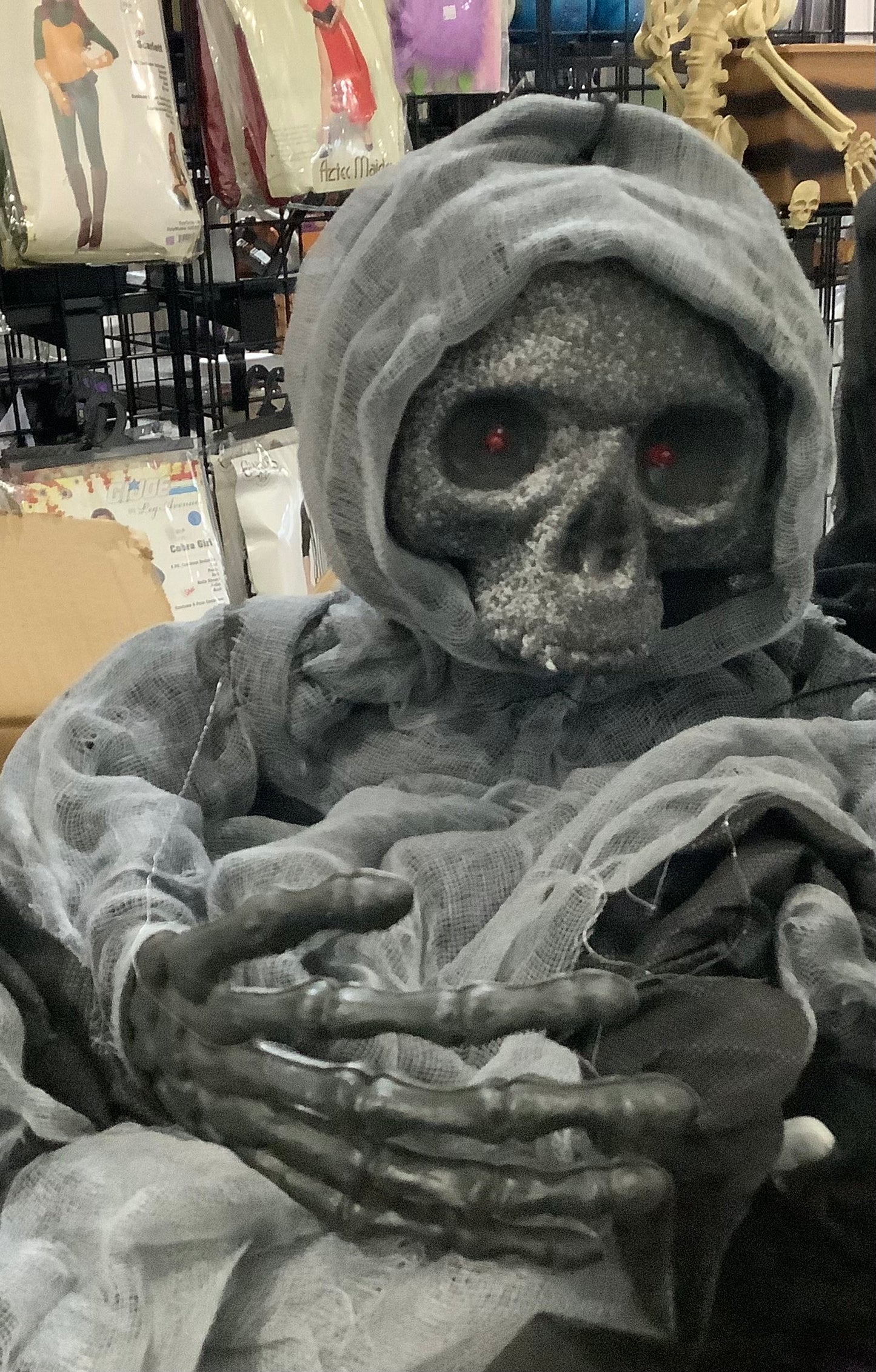 36” Hanging Haunter Asst.