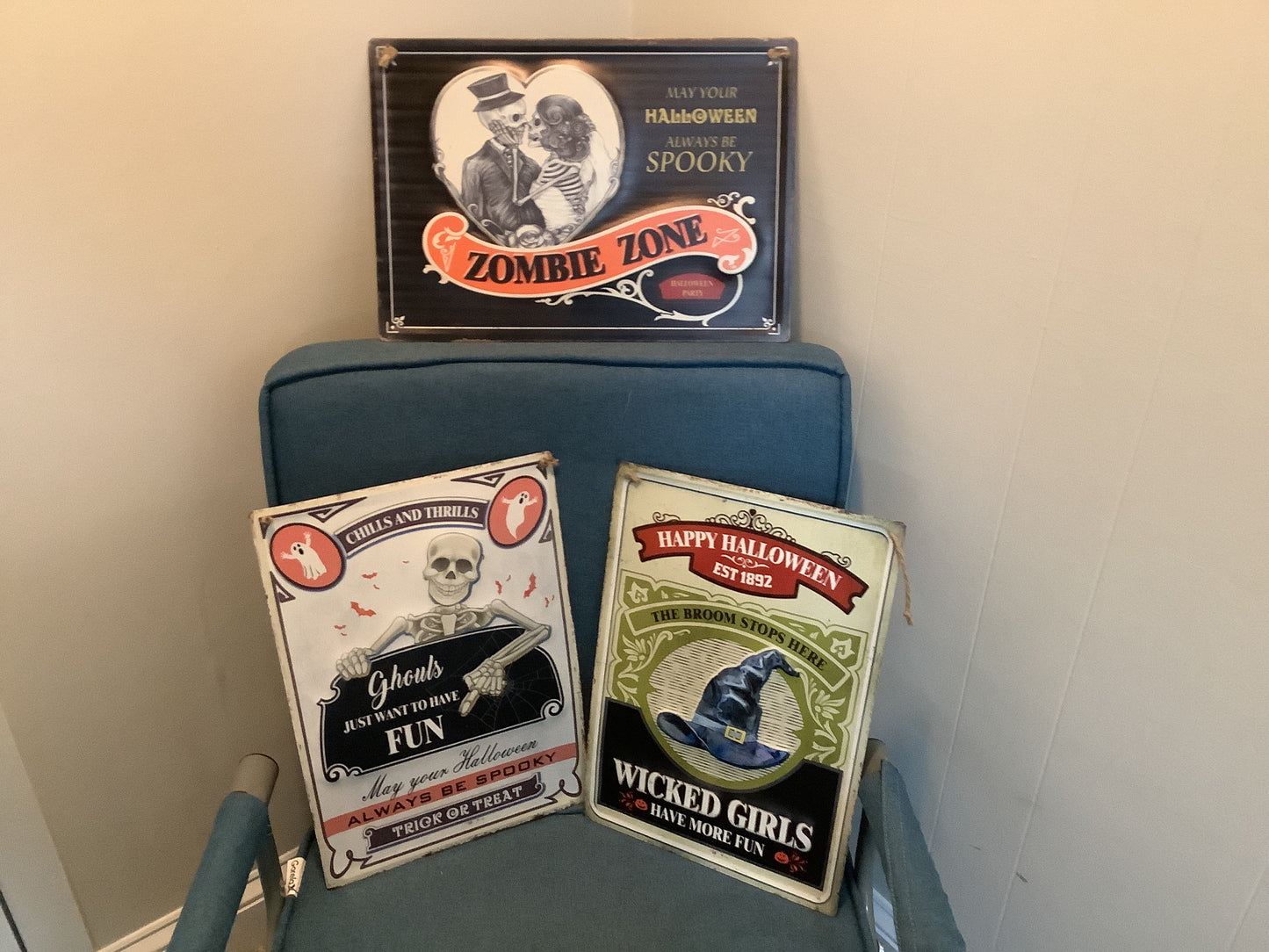 Embossed Metal Old Fashion Sign