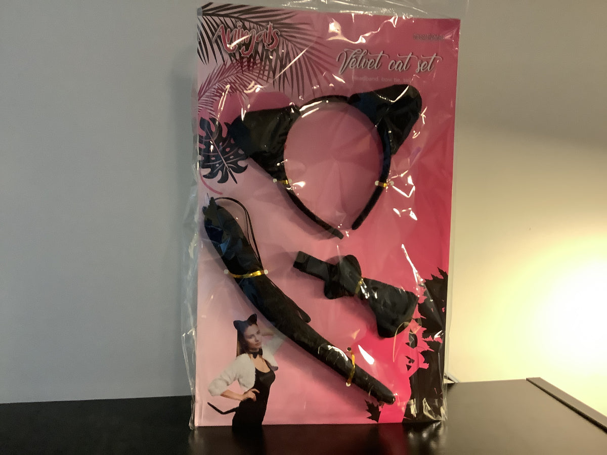 Velvet Cat Set