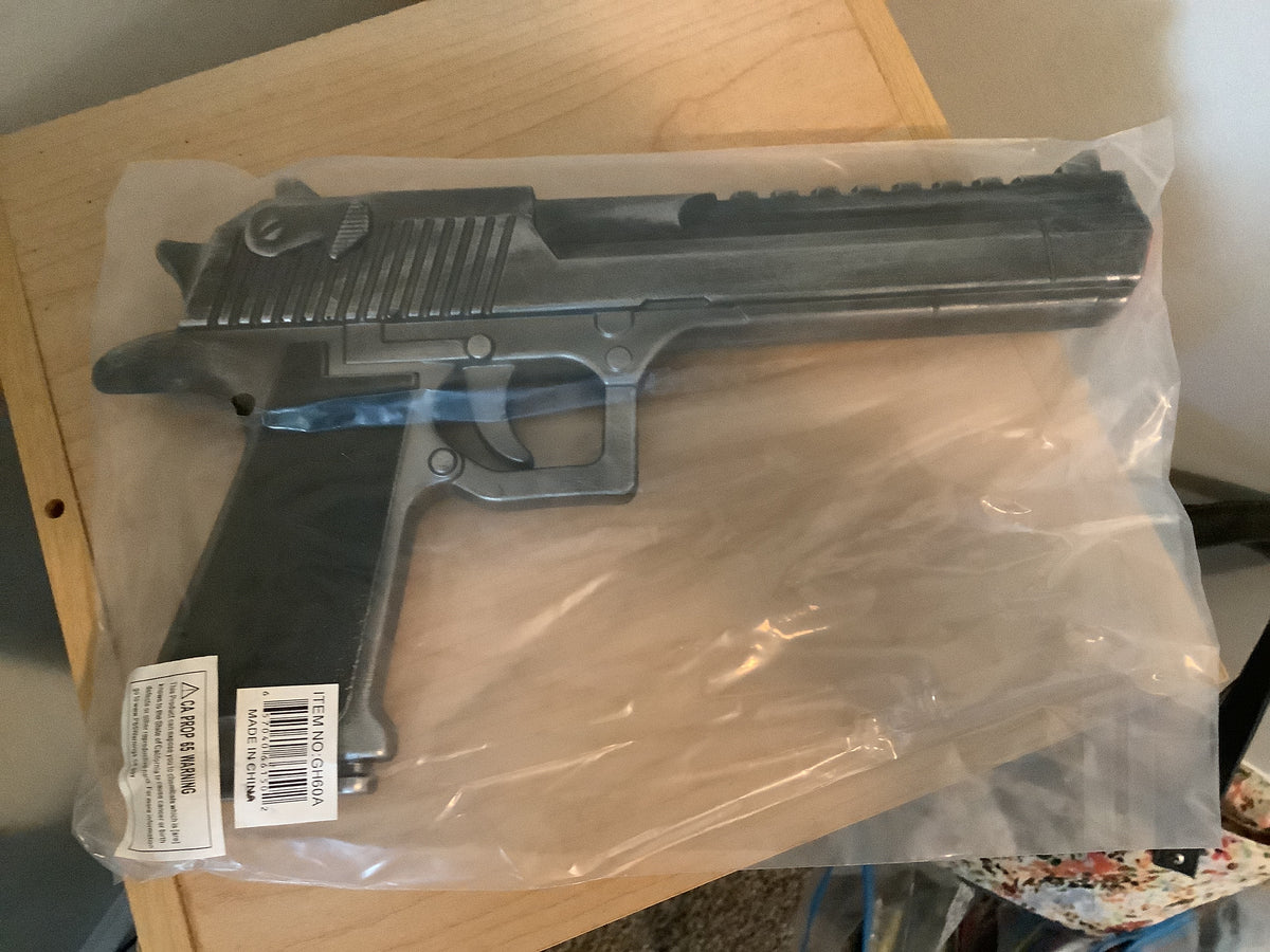 Foam Replica Prop - Deadpool (Gray)