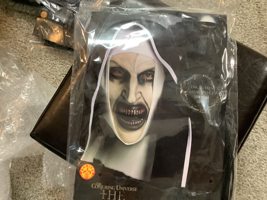 *The Conjuring Universe - The Nun - Adult Mask
