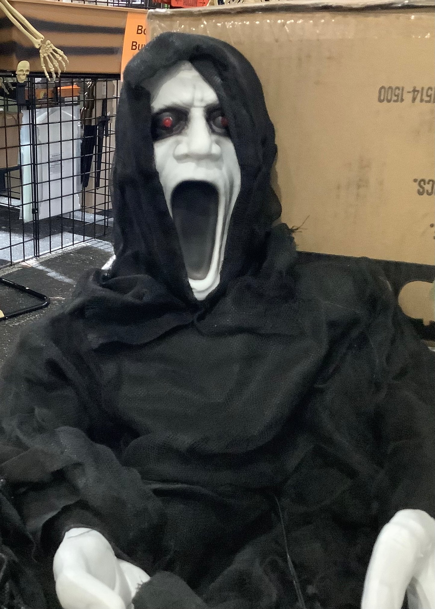 36” Hanging Haunter Asst.