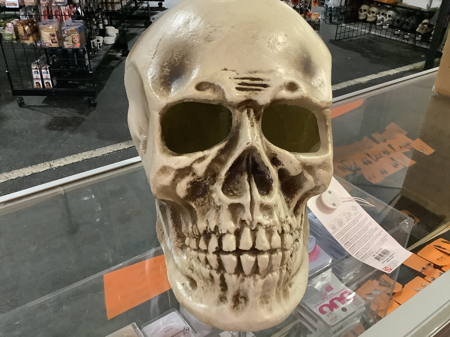 *Flaming giant Skull