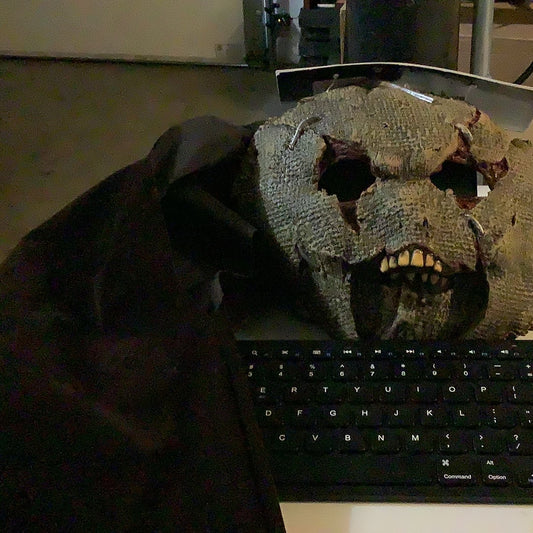 Scarecrow Deluxe Mask w/ cape