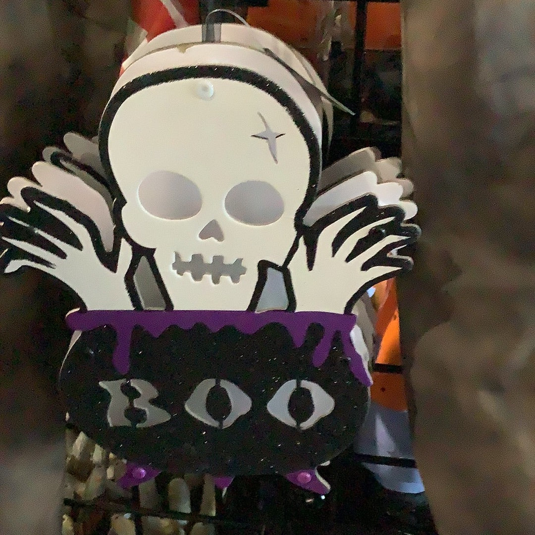 LED Skeleton Couldron