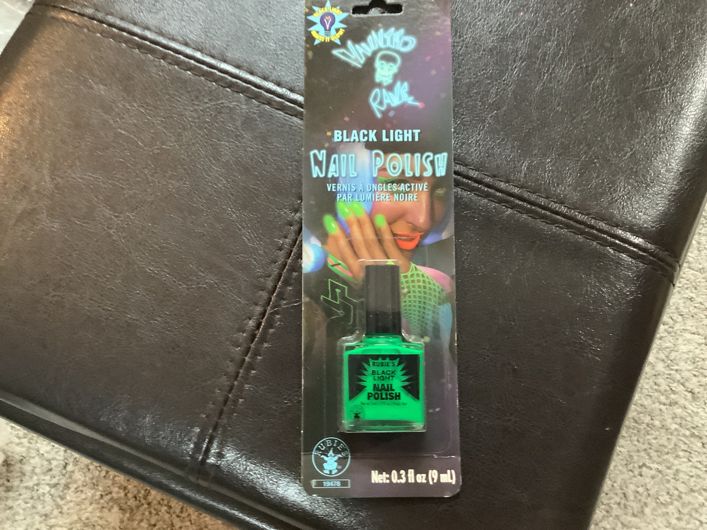 *Black Lite Nail Polish - Green