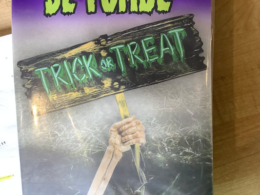 Grave Greeter - Trick or Treat