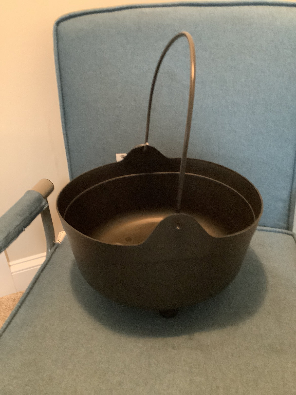 Black Cauldron 14”