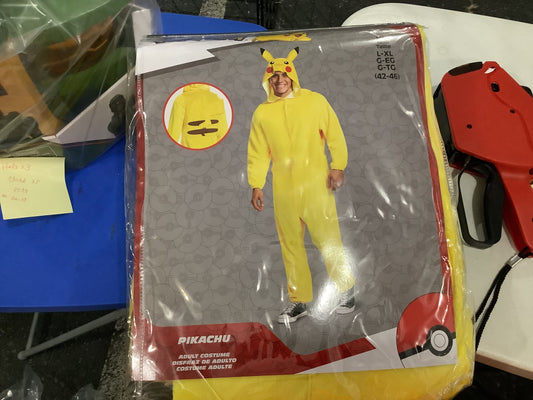Pokemon - Pikachu  - Adult Medium (38-40)