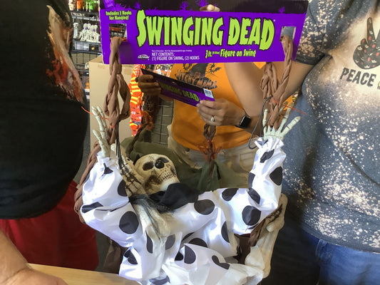 Swinging Dead Decor - Clown