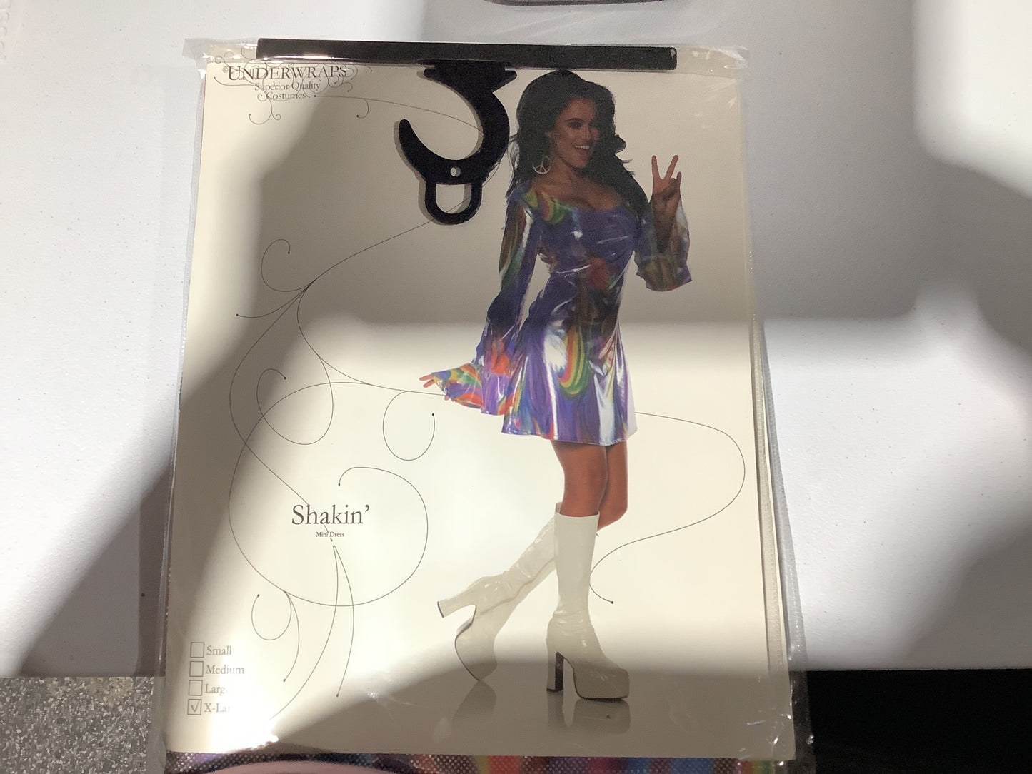 *Shakin Costume - Large